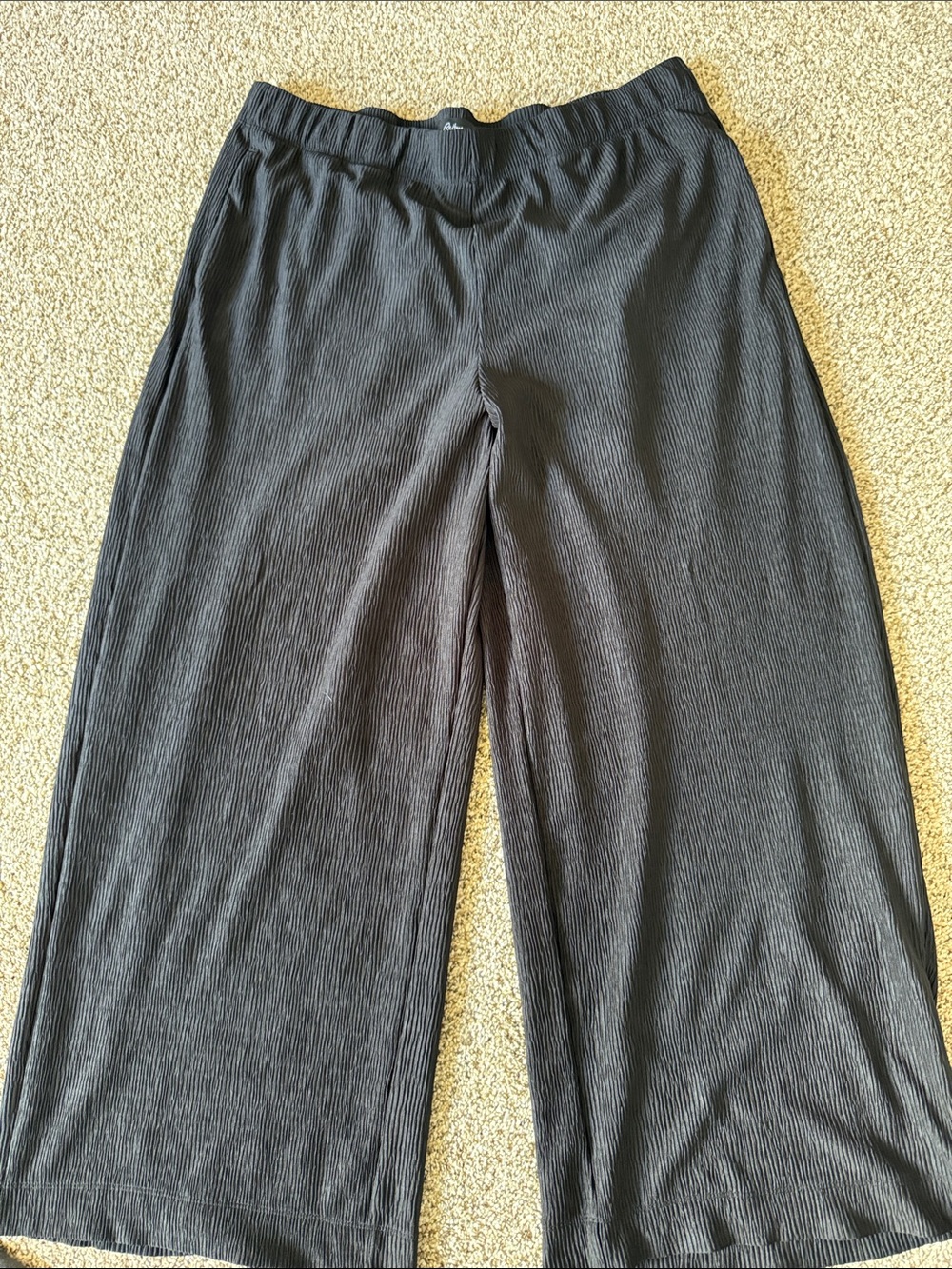 Reitmans Black Wide-Leg Pull-On Pants